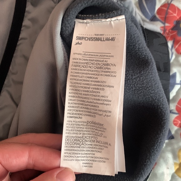 Sz. S mens Under Armour jacket - Picture 4 of 6